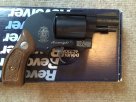 SW_38-2_Wood_Grips_03.jpg