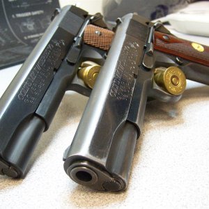Twins Colt .38 Super-003.JPG
